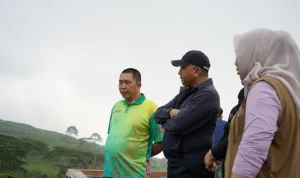 Kepala Kejaksaan Tinggi (Kajati) Sumatra Selatan (Sumsel), Ketut Sumedana, memulai agenda kunjungan kerjanya di Kota Pagar Alam dengan kegiatan olahraga santai bersama jajaran pemerintah daerah, hari Selasa pagi, tanggal 27 Januari 2026. (MUSINEWS.ID/HAIRUDIN)