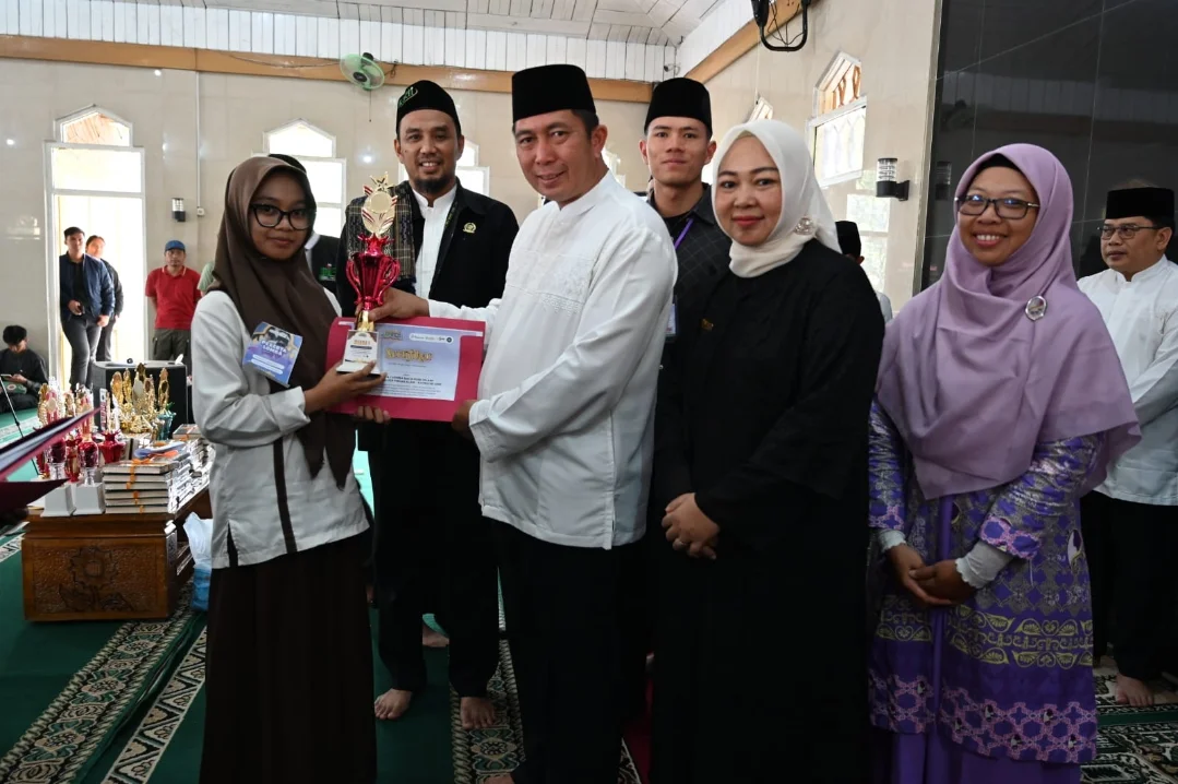 Wali Kota Pagar Alam, Ludi Oliansyah, secara resmi membuka kegiatan Sehari Bersama Al-Qur’an dan Festival Ramadhan tahun 2026 yang digelar di Masjid Taqwa Pagar Alam, hari Sabtu, tanggal 7 Maret 2026. (MUSINEWS.ID/HAIRUDIN)