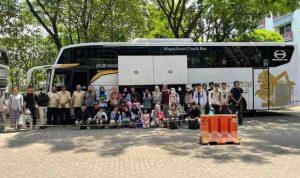 Sebanyak 7 bus dan 2 speed boat siap membawa pulang mahasiswa dan warga Muba yang berada di perantauan ke kampung halaman, menyambut Hari Raya Idul Fitri untuk berkumpul bersama keluarga tercinta.