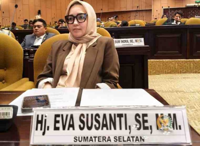 Hj Eva Susanti, memaparkan hasil kegiatan reses serta dialog langsung dengan masyarakat di sejumlah daerah di Sumatera Selatan.