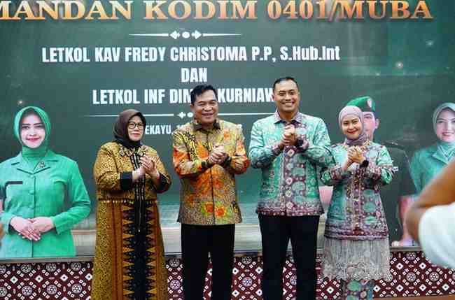 Bupati Muba HM Toha Tohet SH secara resmi melepas Letkol Kav Fredy Christoma PP., S.Hub.Int. dan menyambut Dandim baru Letkol Inf. Dimas Kurniawan, Senin (16/03/2026) sore.
