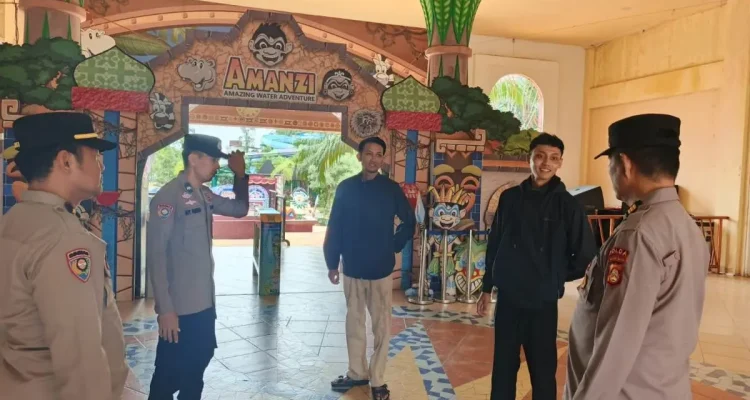 Aparat kepolisian di lingkungan Polda Sumsel melakukan patroli di Amanzi, Kota Palembang. (MUSINEWS.ID/TRI)