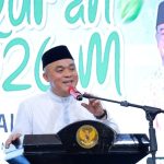 Sekretaris Daerah (Sekda) Kota Palembang, Aprizal Hasyim, saat menghadiri kegiatan sholat Isya dan Tarawih berjamaah yang dirangkaikan dengan peringatan Nuzulul Qur’an di Masjid Darussaid, hari Sabtu, 7 Maret 2026. (MUSINEWS.ID/HAIRUDIN)