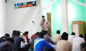 Wali Kota (Wako) Pagar Alam, Ludi Oliansyah, bersama jajaran Pemerintah Kota (Pemkot), melaksanakan kegiatan Safari Jumat di Masjid Jami' Al Huda yang berlokasi di kawasan Tanjung Keling, Kelurahan Burung Dinang, Kecamatan Dempo Utara, hari Jum'at, tanggal 23 Januari 2026. (MUSINEWS.ID/HAIRUDIN)