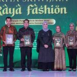 Kegiatan ini secara resmi dibuka oleh Ketua Dekranasda Sumatera Selatan, Feby Deru.