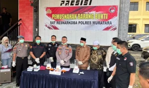Polres Musi Rawas Utara melakukan pemusnahan barang bukti sabu seberat satu kilogram, di Markas Polres Musi Rawas Utara, pada hari Selasa, tanggal 31 Maret 2026. (MUSINEWS.ID/TRI)