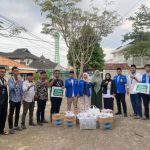 Pengurus Koordinator Cabang (PKC) Pergerakan Mahasiswa Islam Indonesia (PMII) Provinsi Sumatra Selatan (Sumsel) menggelar kegiatan sosial bertajuk Berkah Ramadhan, dengan membagikan takjil kepada masyarakat. (MUSINEWS.ID/TRY)