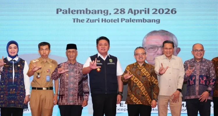 Gubernur Sumsel Herman Deru saat membuka rapat teknis literasi di Palembang