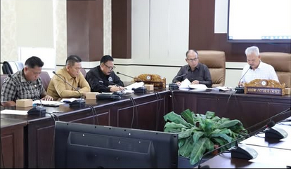 Badan Pembentukan Peraturan Daerah (BAPEMPERDA) DPRD Kota Prabumulih menggelar rapat penting dalam rangka membahas Kode Etik DPRD Kota Prabumulih.