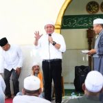 Herman Deru, kembali menunjukkan aksi merakyatnya dengan melaksanakan Safari Jumat di Masjid Ruziqna, Seberang Ulu II, Palembang, pada hari Jumat, tanggal 27 Maret 2026. Herman Deru, kembali menunjukkan aksi merakyatnya dengan melaksanakan Safari Jumat di Masjid Ruziqna, Seberang Ulu II, Palembang, pada hari Jumat, tanggal 27 Maret 2026.