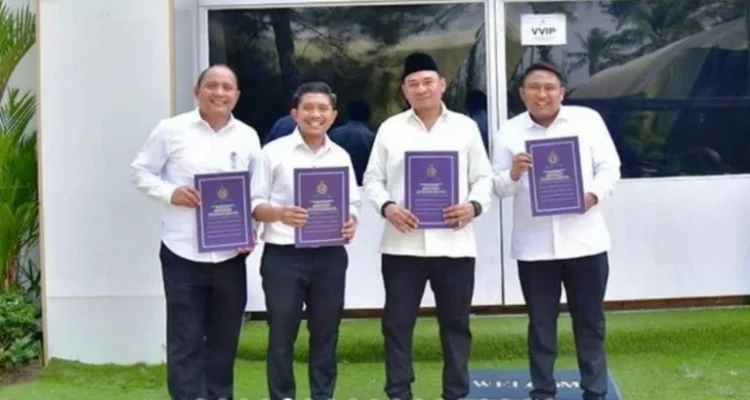 Andie Dinialdie, resmi menuntaskan rangkaian Kursus Pemantapan Pimpinan Daerah yang ditutup pada Senin lalu (20/4/2026).