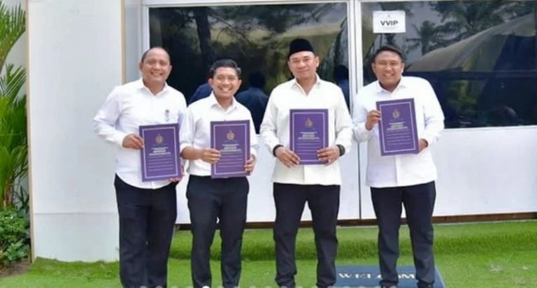 Andie Dinialdie, resmi menuntaskan rangkaian Kursus Pemantapan Pimpinan Daerah yang ditutup pada Senin lalu (20/4/2026).