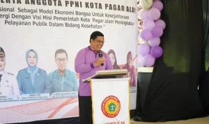 Sekretaris Daerah (Sekda) Kota Pagar Alam, Zaily Oktosab Fitri Abidin, menghadiri peringatan HUT ke-52 Persatuan Perawat Nasional Indonesia (PPNI) yang digelar di Aula Eks MTQ Gunung Gare, Sabtu, 11 April 2026. (MUSINEWS.ID/HAIRUDIN)