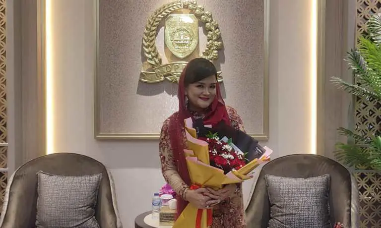 Hj. Lury Alex Noerdin, menyampaikan pandangannya tentang peran perempuan di era modern yang semakin berkembang dan relevan dengan cita-cita perjuangan R.A. Kartini.