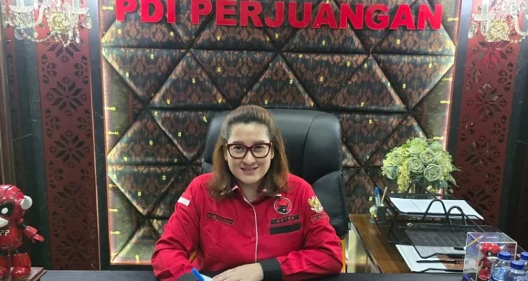 Ketua DPC PDI Perjuangan Kota Palembang sekaligus Anggota DPRD Provinsi Sumatera Selatan, Ayu Nur Suri, menyoroti tren peningkatan volume dan ketinggian banjir dalam lima tahun terakhir.
