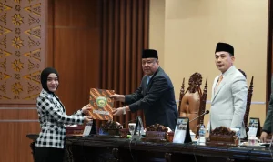 Rapat Paripurna XXXIII yang digelar hari Senin (20/04/2026)