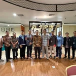 Audiensi tersebut dipimpin langsung oleh Sekretaris Daerah (Sekda) Muba, Drs. Syafaruddin, M.Si., yang didampingi oleh Kepala Badan Pengelola Keuangan dan Aset Daerah (BPKAD) Muba, Riki Junaidi, AP, M.Si.