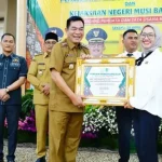 Pemerintah Kabupaten (Pemkab) Musi Banyuasin (Muba) resmi menjalin kerja sama strategis dengan Kejaksaan Negeri (Kejari) Muba. Kemitraan ini berfokus pada penguatan perlindungan dan pendampingan hukum di bidang perdata serta tata usaha negara. (MUSINEWS.ID/TRI)