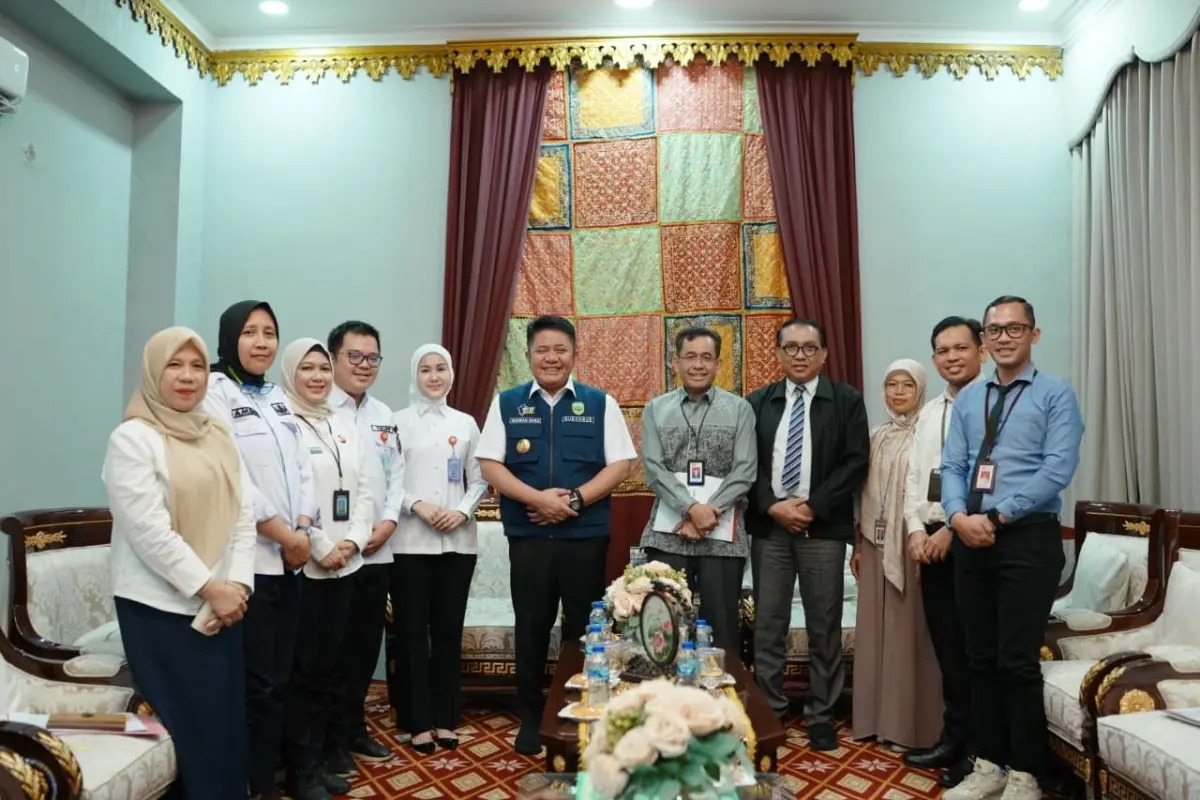 Audiensi Herman Deru dan OJK Sumsel membahas penguatan program Sultan Muda