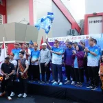 Pelari tampil unik dengan wastra budaya dalam Sumsel Budaya Run 2026 di Palembang