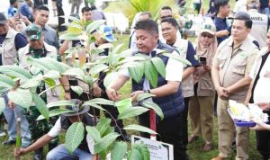 Gubernur Sumsel, H Herman Deru saat menghadiri Festival Kehutanan.