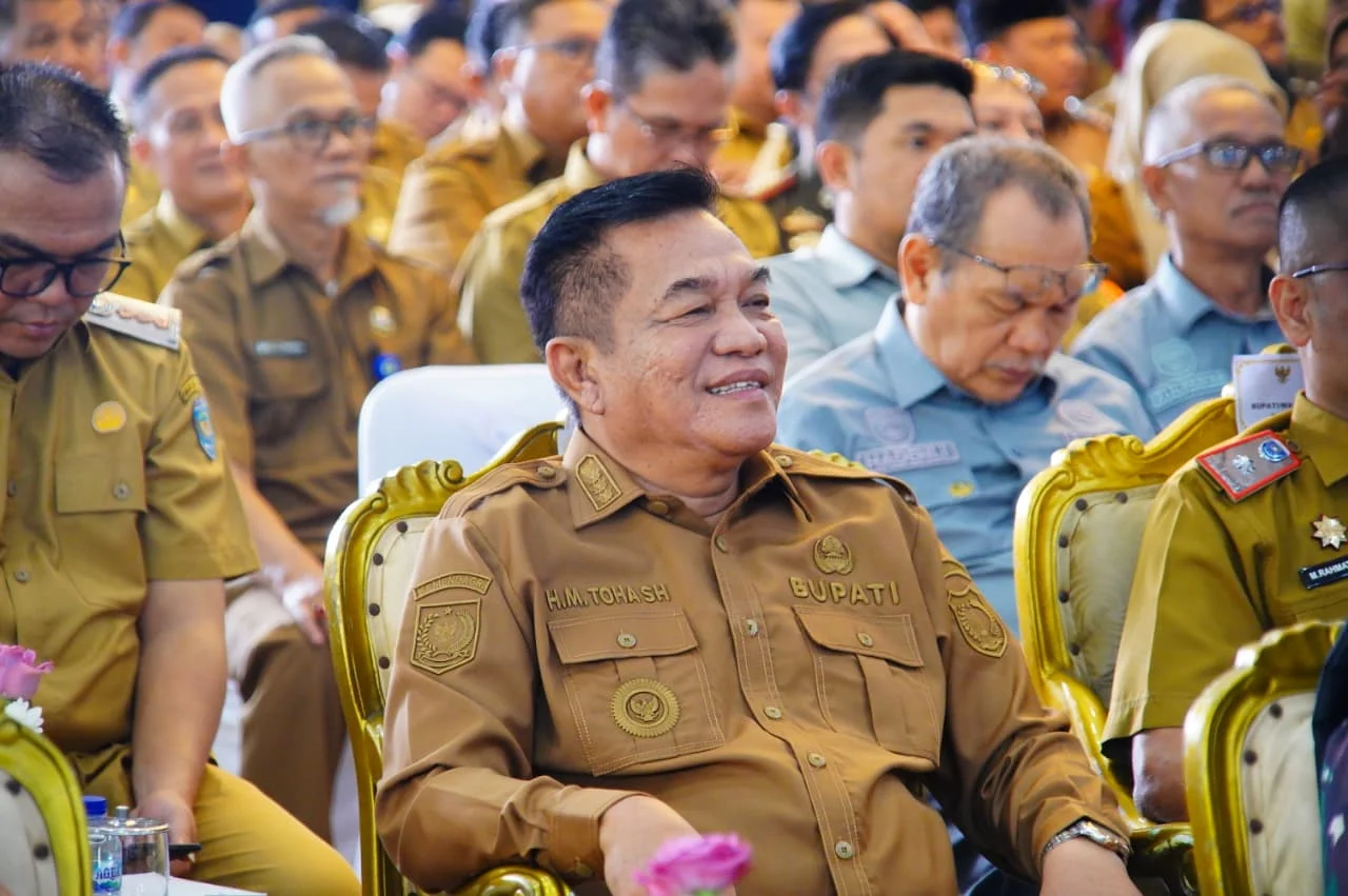 Bupati Muba H M Toha Tohet SH bersama jajaran camat saat menghadiri peluncuran Sensus Ekonomi 2026 di Griya Agung Palembang.(Dok: Pemkab Muba)