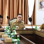 Wali Kota Palembang, Ratu Dewa, saat rapat Pembahasan DED Penataan Wajah Kota di Rumah Dinas Walikota, Senin, 25 Mei 2026. (MUSINEWS.ID/TRY)