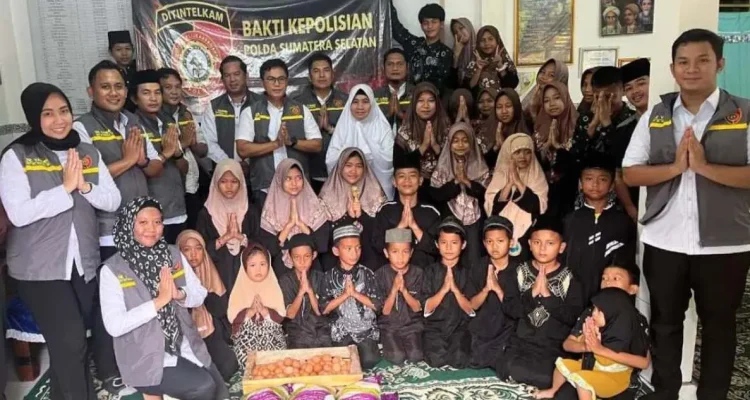 Direktorat Intelijen Keamanan (Ditintelkam) Kepolisian Daerah (Polda) Sumatra Selatan (Sumsel) menggelar aksi sosial bertajuk Bakti Kepolisian dengan menyambangi Panti Asuhan Mahabattul Ummi (MUSINEWS.ID)