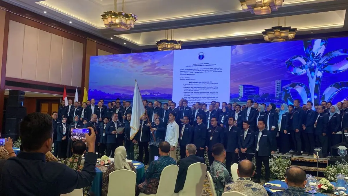 Prosesi pelantikan pengurus HA IPB periode 2025-2029 di Hotel Borobudur Jakarta
