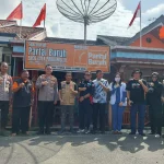 Kapolres Prabumulih silaturahmi dengan buruh dan beri bantuan di Hari Buruh