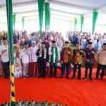 Bupati Muba HM Toha Tohet menghadiri Haflah Tahfizh Al-Mubarokah dan wisuda santri penghafal Al-Qur'an di Babat Supat.