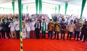 haflah-tahfizh-al-mubarokah-muba-2026.jpg Bupati Muba HM Toha Tohet menghadiri Haflah Tahfizh Al-Mubarokah dan wisuda santri penghafal Al-Qur'an di Babat Supat.
