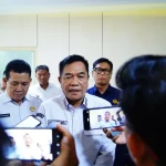 Pemkab Musi Banyuasin bergerak cepat menyinkronkan kebijakan daerah dengan regulasi sektor energi nasional. Langkah ini diwujudkan melalui penyelenggaraan rapat finalisasi ikrar bersama untuk mengimplementasikan Permen ESDM Nomor 14 Tahun 2025, secara terukur dan terintegrasi. (MUSINEWS.ID/TRI)