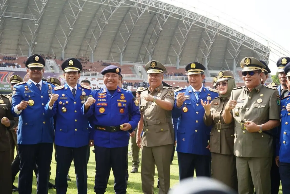 Bupati Kabupaten Musi Banyuasin, Toha Tohet, menghadiri upacara peringatan HUT ke-107 Damkar dan Penyelamatan, HUT ke-76 Satpol PP, serta HUT ke-64 Satuan Linmas tingkat nasional tahun 2026. (MUSINEWS.ID/TRI)
