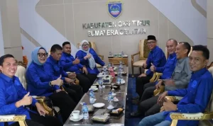Anggota DPRD Sumsel melakukan kunjungan kerja ke Pemerintah Kabupaten Ogan Komering Ulu Timur. (MUSINEWS.ID/TRY) Anggota DPRD Sumsel melakukan kunjungan kerja ke Pemerintah Kabupaten Ogan Komering Ulu Timur. (MUSINEWS.ID/TRY)