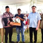 Reses Masa Sidang VI Tahun Anggaran 2026 dengan menggelar pertemuan bersama masyarakat di Desa Mekarsari, Kecamatan Warkuk Ranau Selatan, Kabupaten OKU Selatan, Senin (6/7/2026).