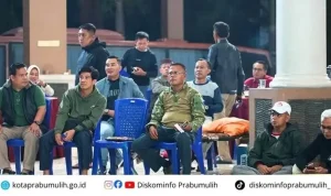 Suasana penuh semangat dan kebersamaan mewarnai kegiatan nonton bareng (nobar) semifinal Piala Dunia FIFA 2026 yang digelar Pemerintah Kota Prabumulih di Pendopo Rumah Dinas Wali Kota, Kamis (16/7/2026) dini hari. Suasana penuh semangat dan kebersamaan mewarnai kegiatan nonton bareng (nobar) semifinal Piala Dunia FIFA 2026 yang digelar Pemerintah Kota Prabumulih di Pendopo Rumah Dinas Wali Kota, Kamis (16/7/2026) dini hari.