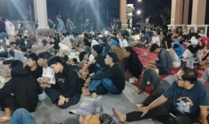 Antusiasme masyarakat Kota Prabumulih mewarnai pelaksanaan nonton bareng (nobar) Final Piala Dunia FIFA 2026 yang digelar Pemerintah Kota Prabumulih di Pendopoan Rumah Dinas Wali Kota, Senin (20/7/2026) dini hari. Antusiasme masyarakat Kota Prabumulih mewarnai pelaksanaan nonton bareng (nobar) Final Piala Dunia FIFA 2026 yang digelar Pemerintah Kota Prabumulih di Pendopoan Rumah Dinas Wali Kota, Senin (20/7/2026) dini hari.