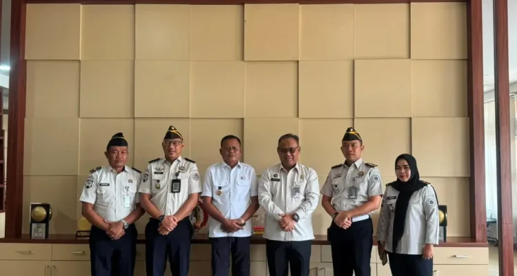 Kepala Kantor Wilayah Direktorat Jenderal Pemasyarakatan (Ditjenpas) Sumatera Selatan, Yulius Sahruzah, melakukan kunjungan kerja ke Rumah Tahanan (Rutan) Kelas IIB Prabumulih, Selasa (21/7/2026).