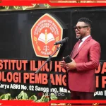Ketua Komite III Dewan Perwakilan Daerah (DPD) Republik Indonesia (RI), Dr. Filep Wamafma. (MUSINEWS.ID/HAIRUDIN)