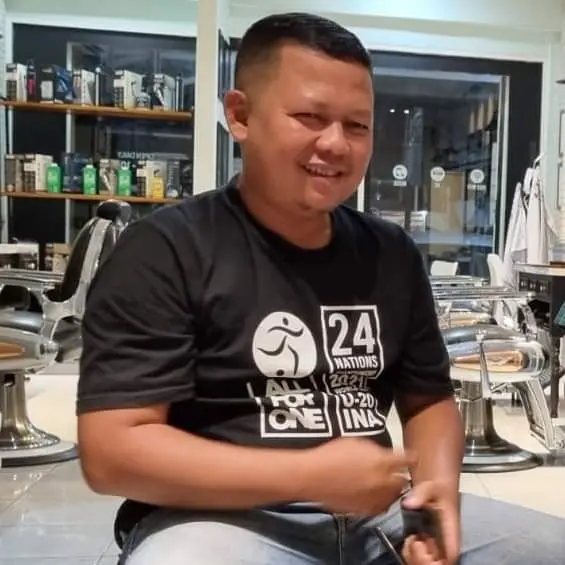 O. Hairudin Sikumbang, Wartawan MusiNEws.id di bidang pendidikan.