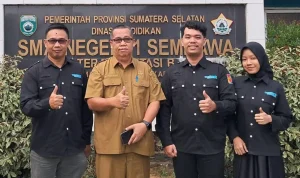 Dosen sekaligus Kepala Program Studi (Kaprodi) Teknik Komputer Universitas Bina Darma (UBD), Timur Dali Purwanto, M.Kom., memimpin pelatihan pemanfaatan Artificial Intelligence (AI) bagi tenaga pendidik di SMA Negeri 1 Sembawa. (MUSINEWS.ID/HAIRUDIN)
