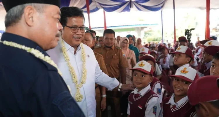 Wakil Menteri Transmigrasi (Wamentrans) Republik Indonesia, Viva Yoga Mauladi, di Kawasan Transmigrasi Kikim, Kabupaten Lahat, Provinsi Sumatra Selatan (Sumsel), pada hari Senin,, tanggal 13 Juli 2026. (MUSINEWS.ID/WAHYUDI)