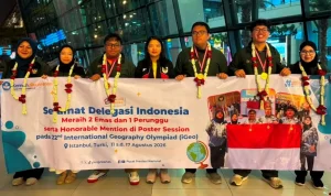 Tim Pelajar Indonesia sukses mencatatkan prestasi gemilang dengan memboyong dua medali emas, satu medali perunggu, serta honorable mention poster presentation pada ajang International Geography Olympiad (iGeo) 2026 di Istanbul, Turki. (foto : KEmendikdasmen.go.id) Tim Pelajar Indonesia sukses mencatatkan prestasi gemilang dengan memboyong dua medali emas, satu medali perunggu, serta honorable mention poster presentation pada ajang International Geography Olympiad (iGeo) 2026 di Istanbul, Turki. (foto : KEmendikdasmen.go.id)
