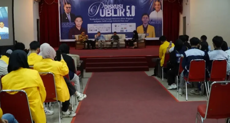 Asisten III Bidang Administrasi Umum Sekretariat Daerah (Setd) Kota Palembang, Ir. H. Akhmad Bastari, ST., MT., IPM., ASEAN Eng., hadir membuka sekaligus menjadi narasumber dalam Diskusi Publik PASA Festival 5.0 di Universitas Sriwijaya. (MUSINEWS.ID/HAIRUDIN)