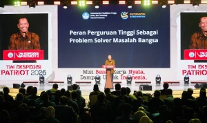 Prof. Dr. Fauzan, M.Pd., saat melepas 1.476 peserta Tim Ekspedisi Patriot 2026 di Jakarta. (foto : transmigrasi.go.id)