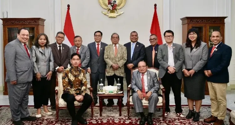 Wakil Presiden Republik Indonesia, Gibran Rakabuming Raka, menerima kedatangan sejumlah guru besar yang tergabung dalam Persatuan Profesor Guru Besar Indonesia. (MUSINEWS.ID/HAIRUDIN)