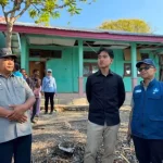 Wakil Presiden (Wapres) Republik Indonesia, Gibran Rakabuming Raka, melakukan peninjauan langsung ke SMAN 2 Sambi Rampas yang terletak di Kabupaten Manggarai Timur, Nusa Tenggara Timur (NTT), pada hari Jum'at, tanggal 21 Agustus 2026. (foto : Biro PMI Setwapres)