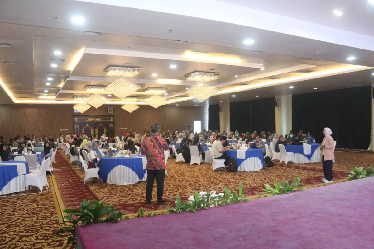 Polda Sumatra Selatan (Sumsel) memperkuat dukungan terhadap transformasi digital di sektor pendidikan melalui Pelatihan Training of Trainer (TOT) Program Paham AI. (MUSINEWS.ID/HAIRUDIN)