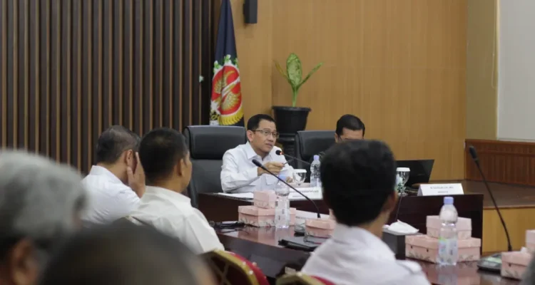 Anggota Komite III Dewan Perwakilan Daerah (DPD) Republik Indonesia dari Daerah Istimewa Yogyakarta (DIY), Ahmad Syauqi Soeratno, menggelar kegiatan penyerapan aspirasi bersama pemerintah daerah. (MUSINEWS.ID/HAIRUDIN)
